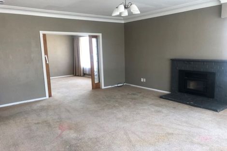 Photo of property in 70 Clevedon Road, Papakura, 2110