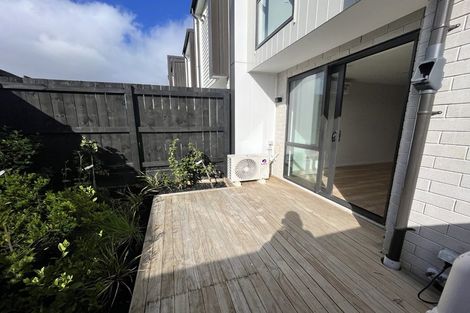 Photo of property in 32b/8 Westgate Drive, Massey, Auckland, 0614