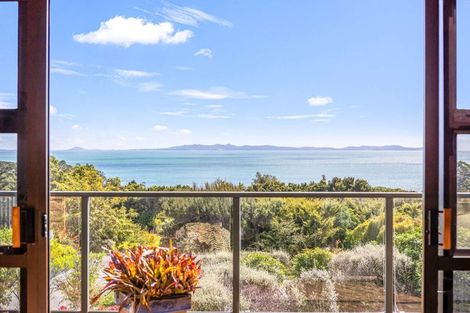 Photo of property in 18 Bay View Road, Cable Bay, 0420