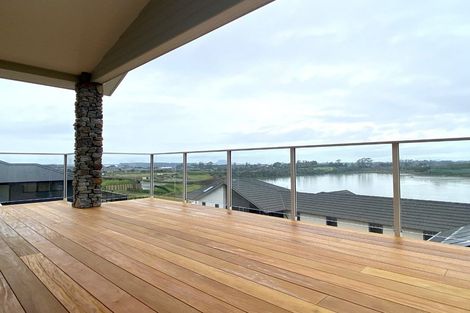 Photo of property in 28 Oyster Place, Omokoroa, 3114