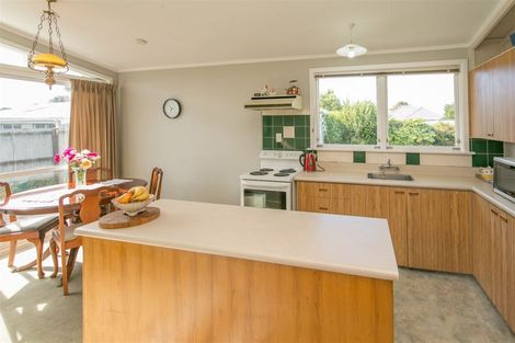 Photo of property in 15 Ostend Place, Avonhead, Christchurch, 8042