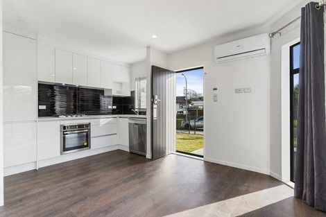 Photo of property in 2a Melleray Place, Randwick Park, Auckland, 2105