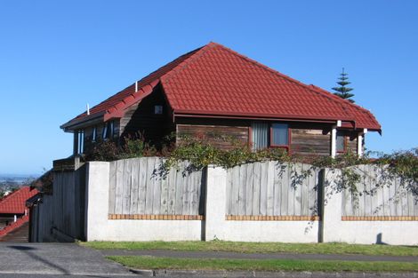 Photo of property in 1/27 Goodwood Drive, Goodwood Heights, Auckland, 2105