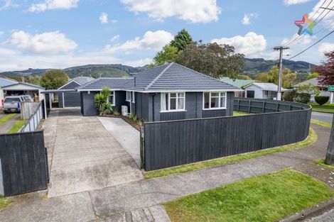 Photo of property in 1 Davis Crescent, Elderslea, Upper Hutt, 5018