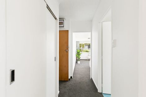 Photo of property in Grafon Court Flats, 53u3 Grafton Road, Roseneath, Wellington, 6011