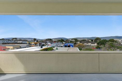 Photo of property in Ocean Apartments, 44-46 Marine Parade, Paraparaumu Beach, Paraparaumu, 5032
