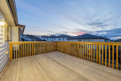 Photo of property in 10 Drumconnell Drive, Flat Bush, Auckland, 2019