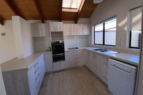 Photo of property in 240b Devonport Road, Tauranga, 3110