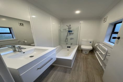 Photo of property in 70 Derwent Street, Island Bay, Wellington, 6023