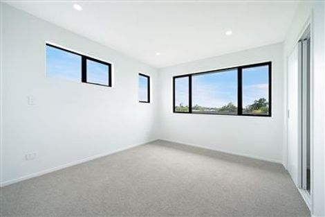 Photo of property in 41 Eileen Newey Place, Henderson, Auckland, 0612