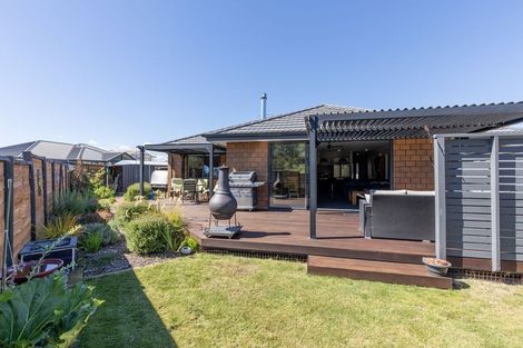 Photo of property in 8 Komahimahi Way, Motuoapa, 3382