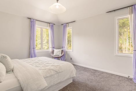 Photo of property in 16 Basil Place, Mount Pleasant, Christchurch, 8081