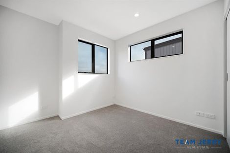 Photo of property in 40a Crestview Rise, Papakura, 2110