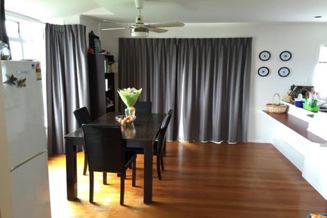 Photo of property in 3 Hawke Place, Pukekohe, 2120