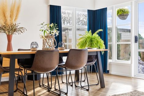 Photo of property in 86 Queen Street, Te Puke, 3119