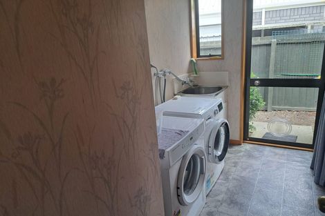 Photo of property in 1/92 Patterson Terrace, Halswell, Christchurch, 8025