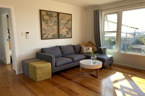 Photo of property in 7 Link Road, Newlands, Wellington, 6037