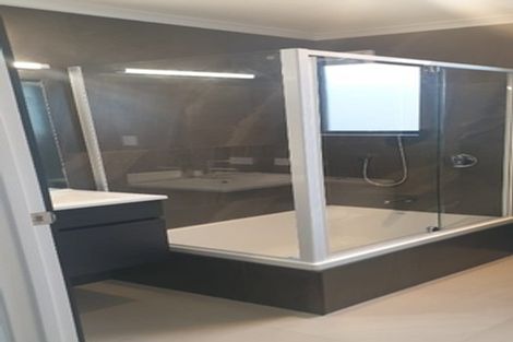 Photo of property in 58a Mckenzie Road, Mangere Bridge, Auckland, 2022