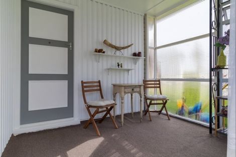 Photo of property in 2/306 Hastings Street South, Hastings, 4122