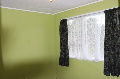 Photo of property in 15 Balwyn Place, Clendon Park, Auckland, 2103