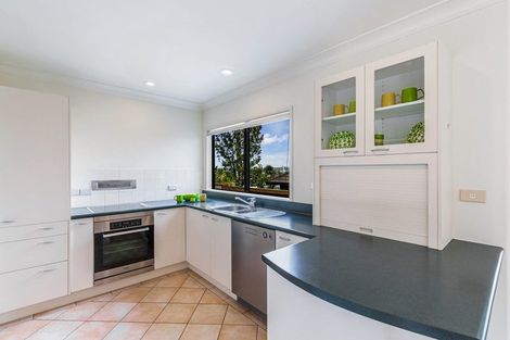 Photo of property in 1/12 Richards Avenue, Forrest Hill, Auckland, 0620