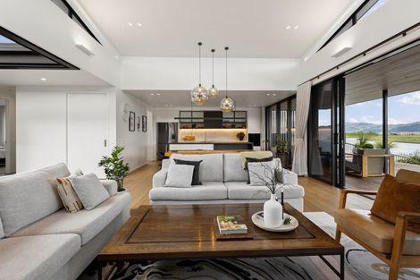 Photo of property in 29 Kahu Crescent, Whitianga, 3510