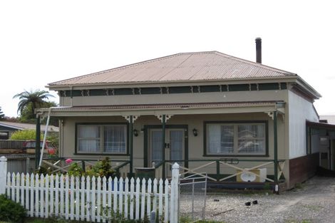 Photo of property in 173 Peel Street, Westport, 7825