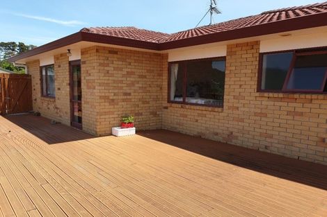 Photo of property in 8 Shah Place, Glen Eden, Auckland, 0602