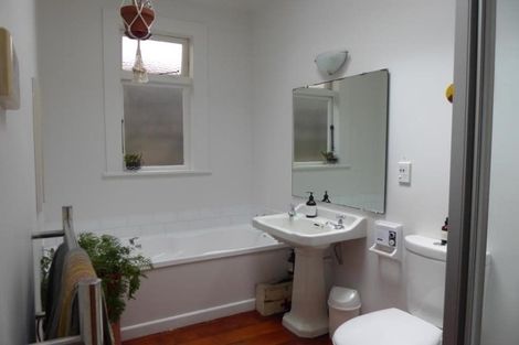 Photo of property in 46 Mills Road, Brooklyn, Wellington, 6021