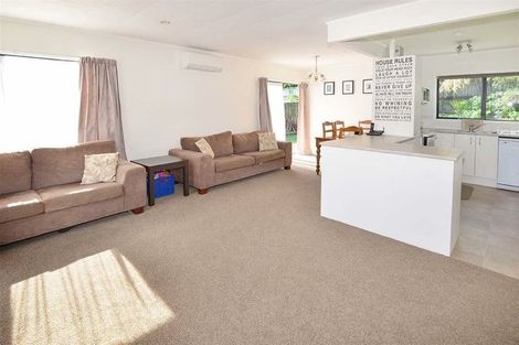 Photo of property in 81 Santiago Crescent, Unsworth Heights, Auckland, 0632