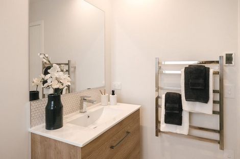 Photo of property in 2 Gratitude Way, Kelvin Grove, Palmerston North, 4414