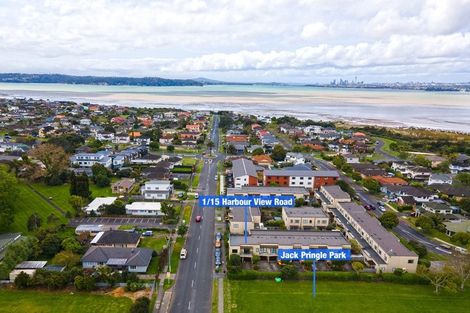Photo of property in 1/15 Harbour View Road, Te Atatu Peninsula, Auckland, 0610