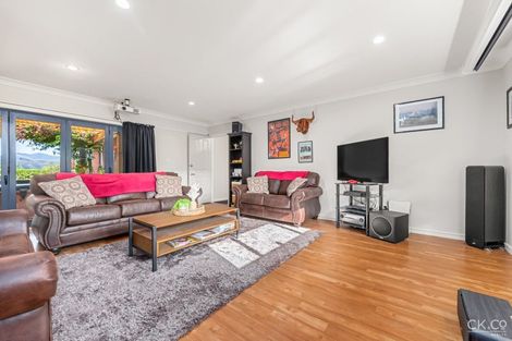 Photo of property in 53 Riverstone Drive, Riverstone Terraces, Upper Hutt, 5018