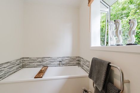 Photo of property in 22 Joanna Place, Deanwell, Hamilton, 3206