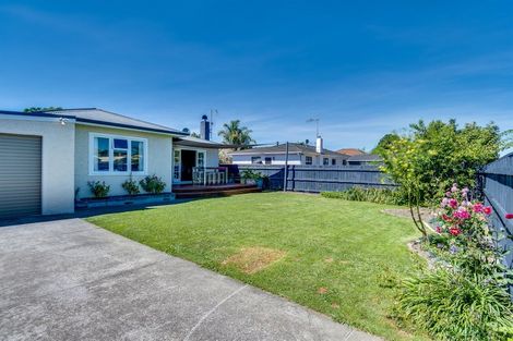 Photo of property in 20 Chester Street, Taradale, Napier, 4112