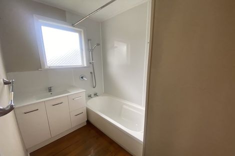 Photo of property in 4 Thornton Place, Melville, Hamilton, 3206