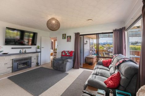 Photo of property in 15 Kauri Street, Taradale, Napier, 4112