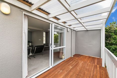 Photo of property in 52a Colonial Road, Birkenhead, Auckland, 0626