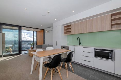 Photo of property in 1 Buscomb Avenue, Henderson, Auckland, 0610