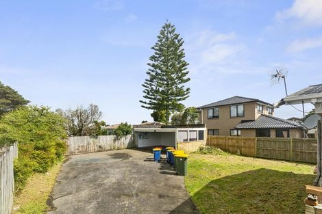Photo of property in 736 Te Atatu Road, Te Atatu Peninsula, Auckland, 0610