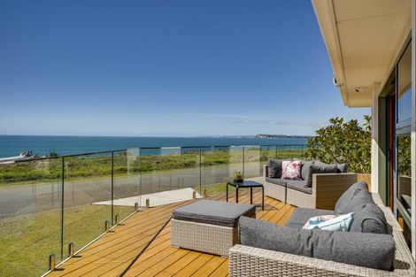 Photo of property in 63 Le Quesne Road, Bay View, Napier, 4104