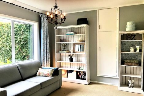 Photo of property in 22 Melandra Road, Stanmore Bay, Whangaparaoa, 0932