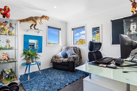 Photo of property in 20 Linkwater Way, Parklands, Christchurch, 8083