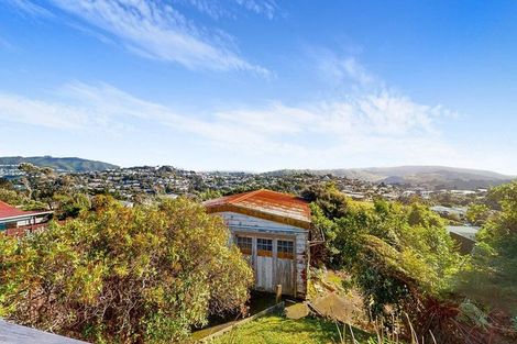 Photo of property in 22 Link Road, Newlands, Wellington, 6037