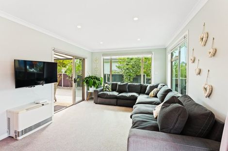 Photo of property in 50 Seaview Road, Paraparaumu Beach, Paraparaumu, 5032