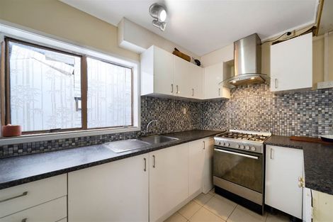 Photo of property in 5/8 Miro Street, New Lynn, Auckland, 0600