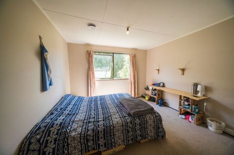 Photo of property in 5 Kowhai Drive, Wanaka, 9305