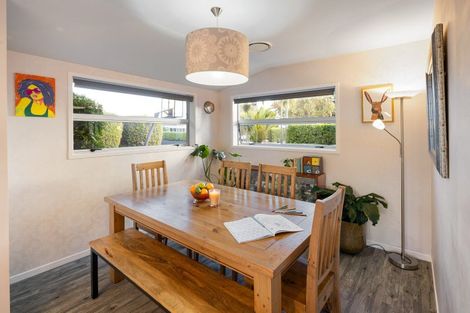 Photo of property in 5 Marnane Terrace, St Andrews, Hamilton, 3200