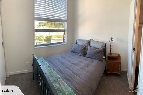 Photo of property in 2u2 Stone Street, Miramar, Wellington, 6022