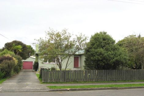 Photo of property in 10 Gardener Street, Levin, 5510